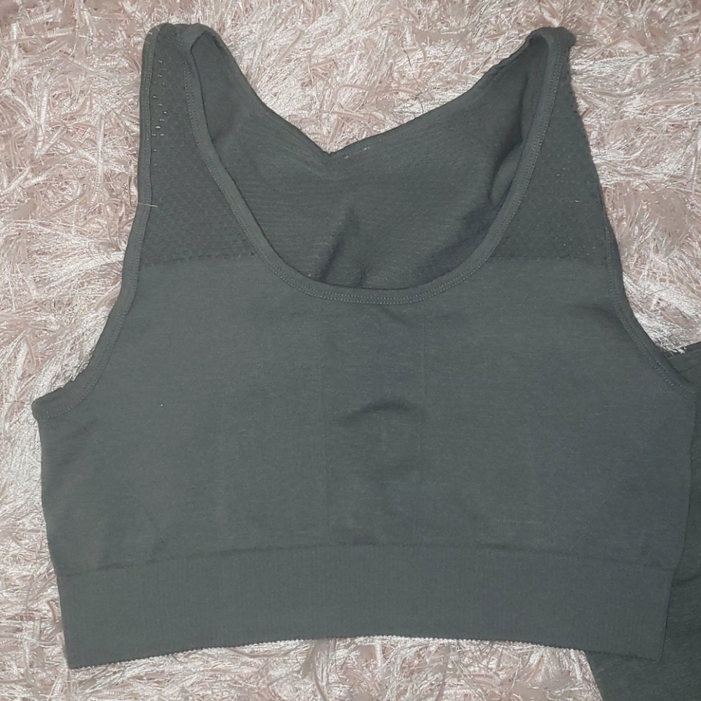 Seamless Fabletics set - Picture 2 of 5